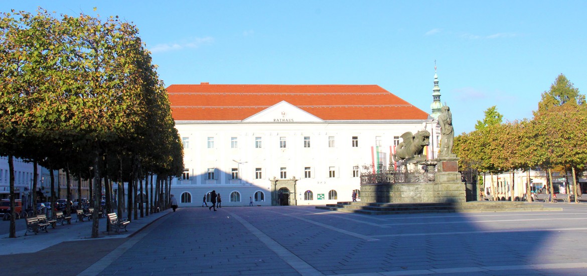 FPÖ setzt Prüfung des Verkaufs der Benediktinerschule durch Landesrechnungshof durch